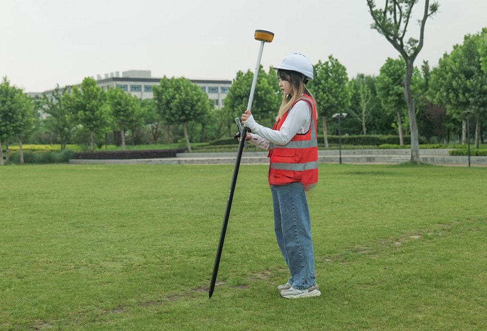 máy gnss rtk efix C8