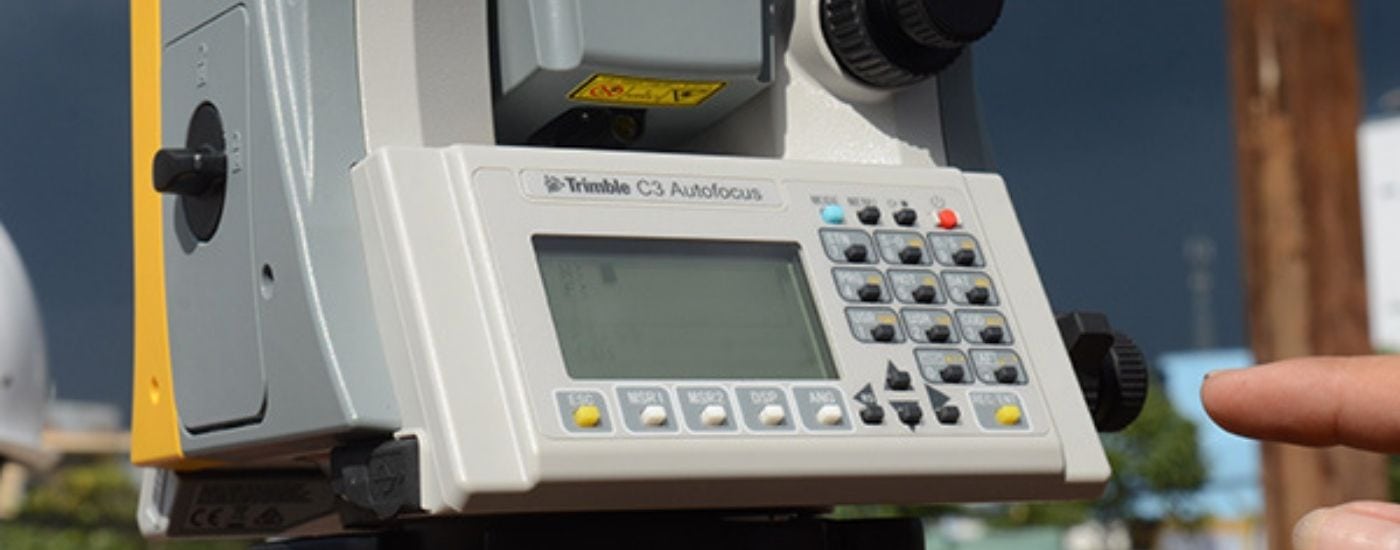 máy toàn đạc Trimble