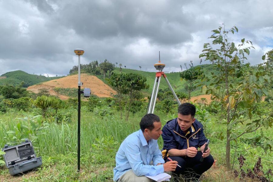 May GNSS RTK Hi-Target V200 va IRTK5 phat radio