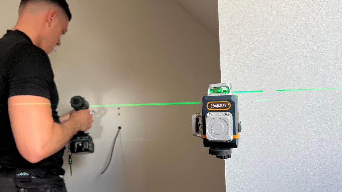 cách sử dụng máy cân bằng laser