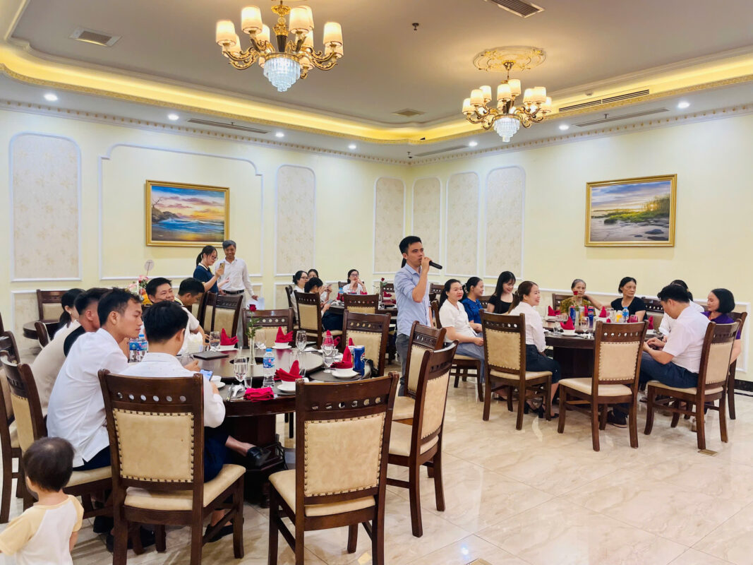 Việt Thanh Group kỷ niệm ngày phụ nữ Việt Nam 20/10 2 kỷ niệm 20-10