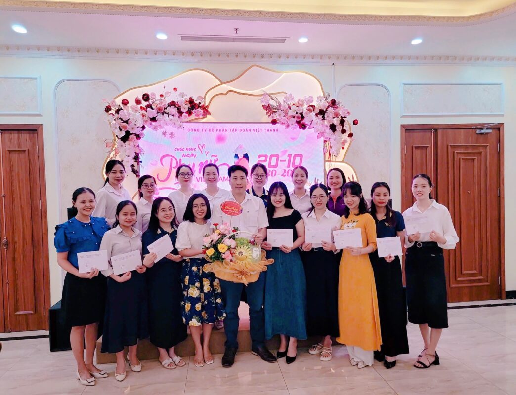 Việt Thanh Group kỷ niệm ngày phụ nữ Việt Nam 20/10 1 kỷ niệm ngày 20/10