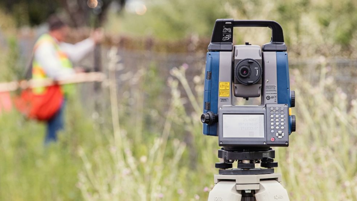 Co-nen-chon-may-toan-dac-sokkia-de-khao-sat-dia-hinh-2