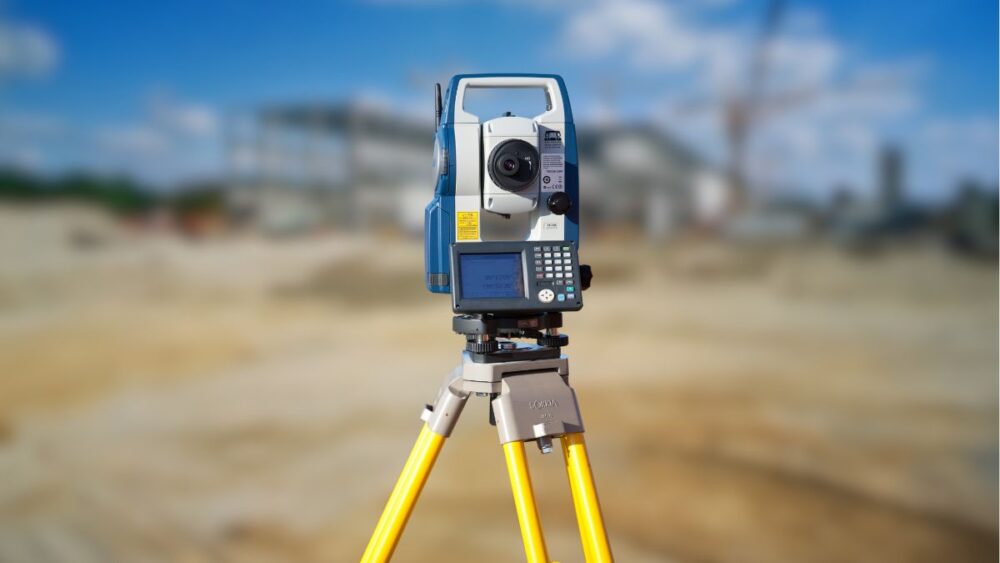 Những lưu ý khi mua máy toàn đạc điện tử