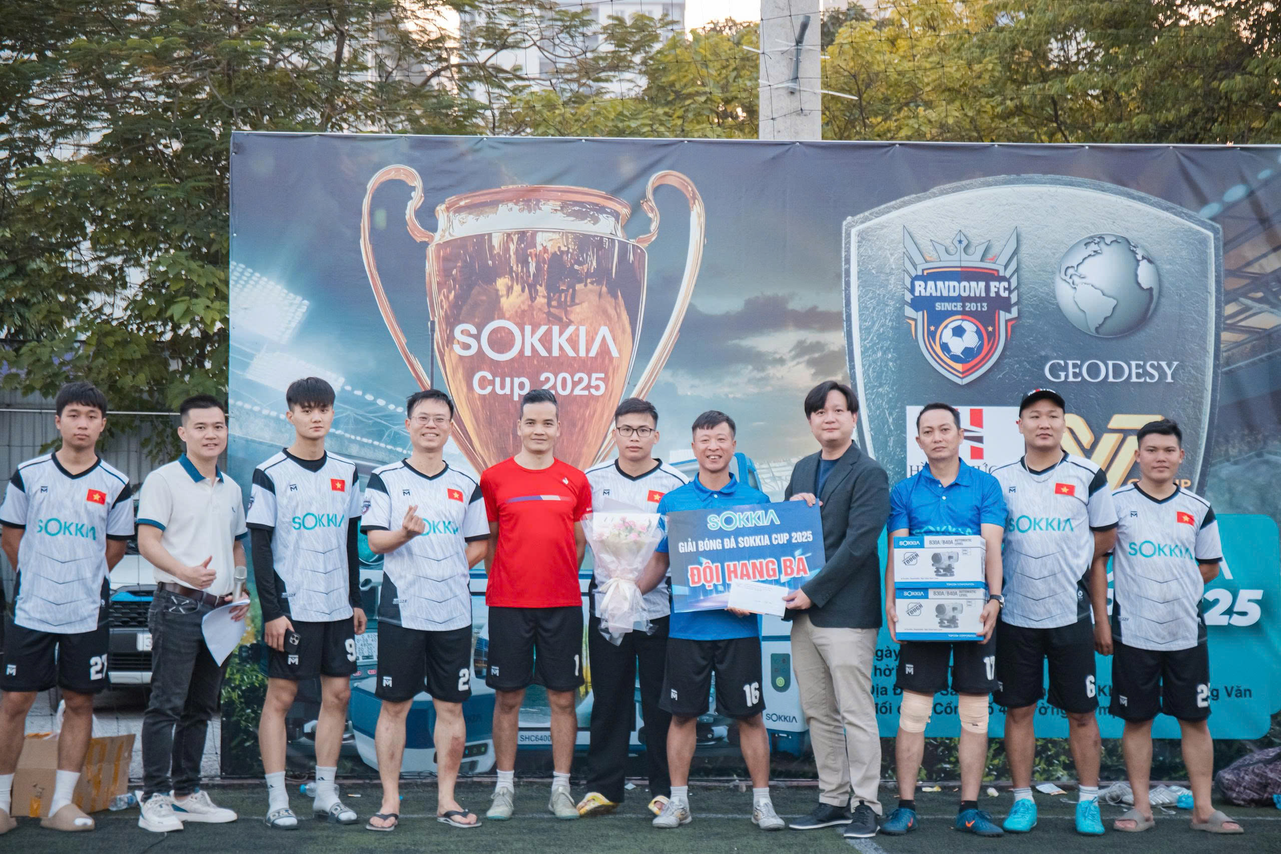 Giao lưu bóng đá sokkia