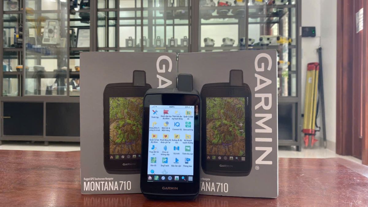 Garmin montana 710